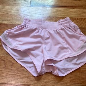 RARE lululemon Hotty hots 2.5 inseam Miami pink